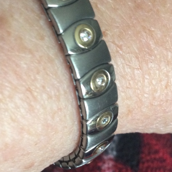 Speidel stainless  gold bezel CZ stretch bracelet - Picture 1 of 3